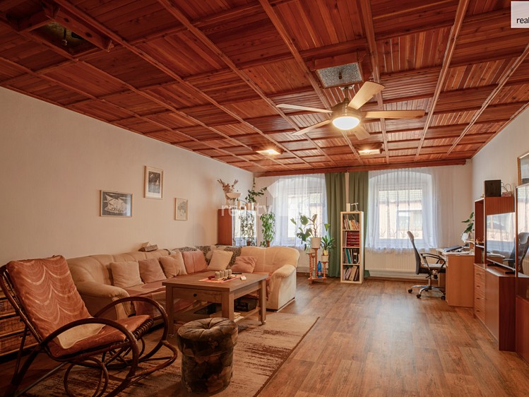 Prodej  rodinného domu 220 m², pozemek 907 m² - foto 5