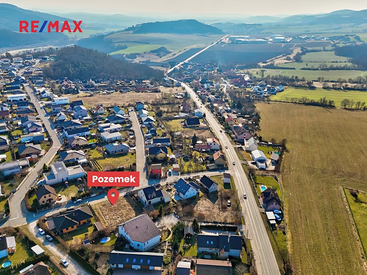 Prodej stavebního pozemku 596 m² - foto 4