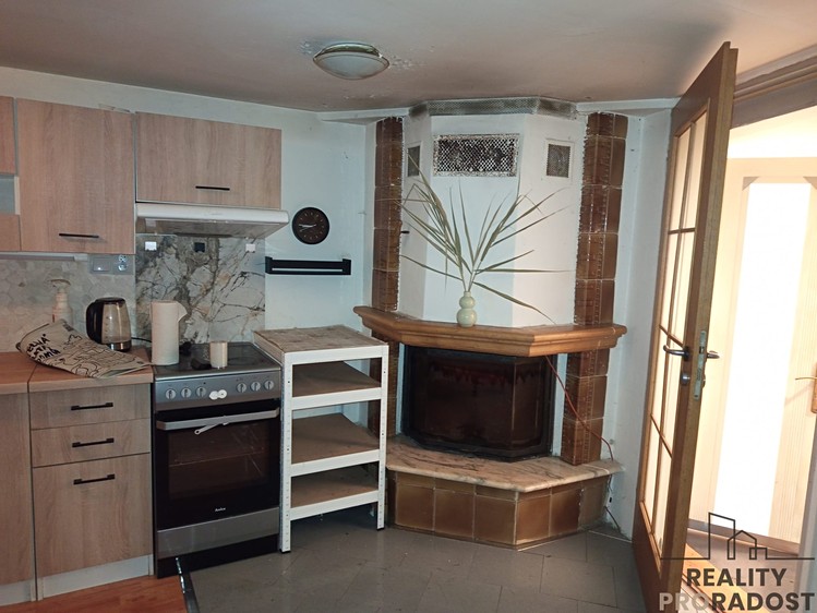 Prodej stavebního pozemku 4 500 m² - foto 5