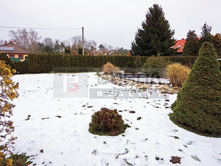 Prodej stavebního pozemku 1 059 m² - foto 2