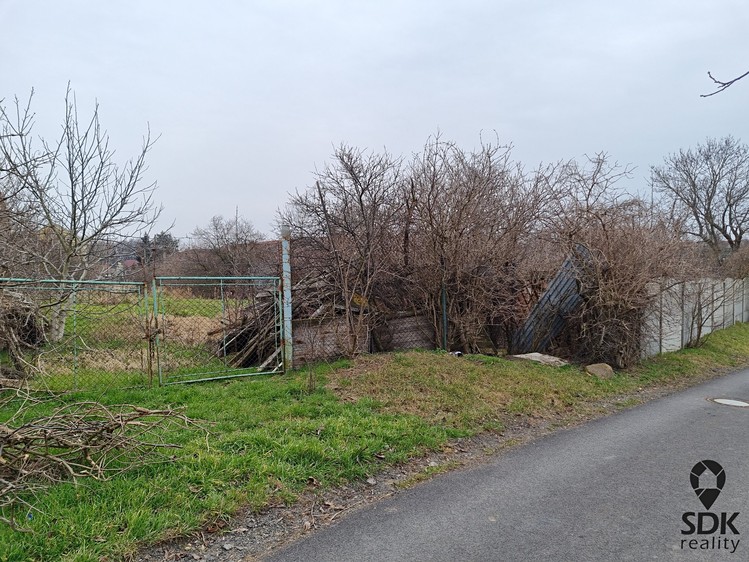 Prodej stavebního pozemku 809 m² - foto 3