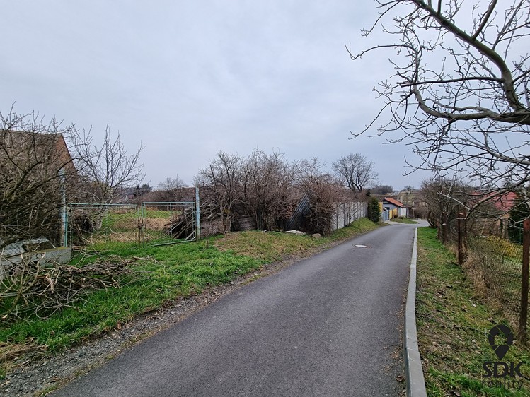 Prodej stavebního pozemku 435 m² - foto 2