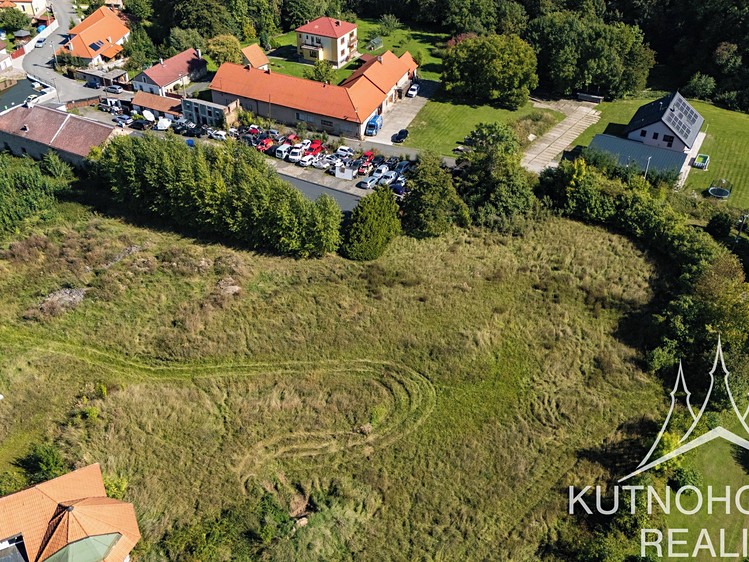Prodej stavebního pozemku 817 m² - foto 8