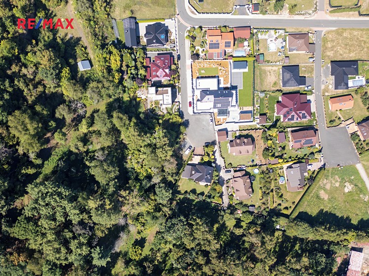 Prodej stavebního pozemku 2 129 m² - foto 2