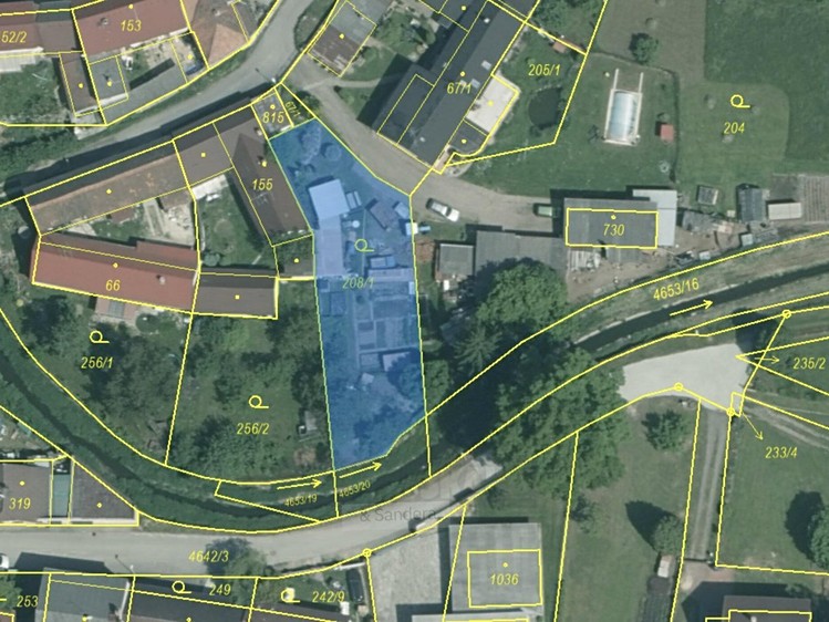 Prodej podílu 1/9 stavebního pozemku 610 m² - foto 1