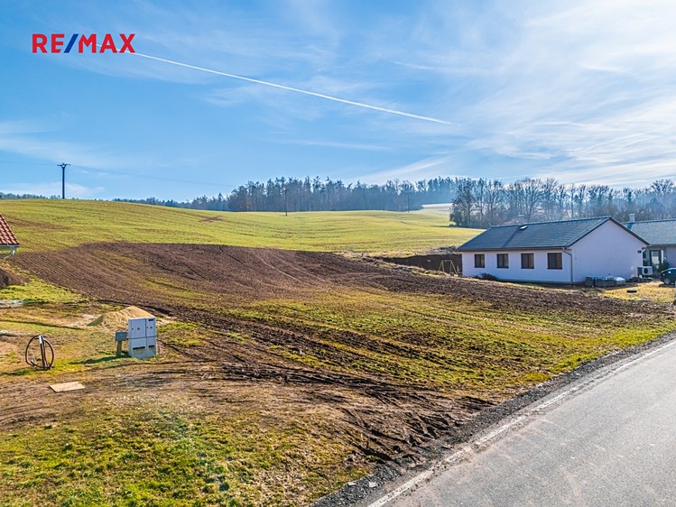 Prodej  stavebního pozemku 1 000 m² - foto 6