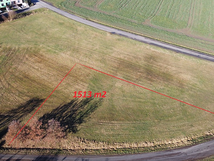 Prodej stavebního pozemku 1 513 m² - foto 1