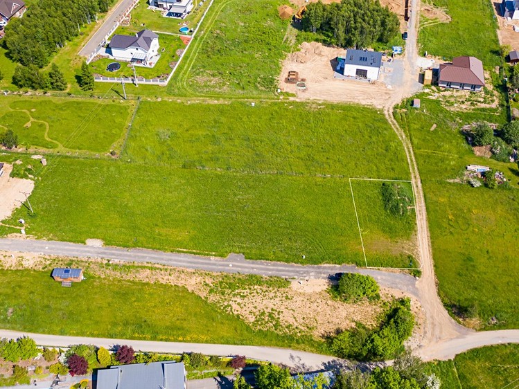 Prodej stavebního pozemku 943 m² - foto 1