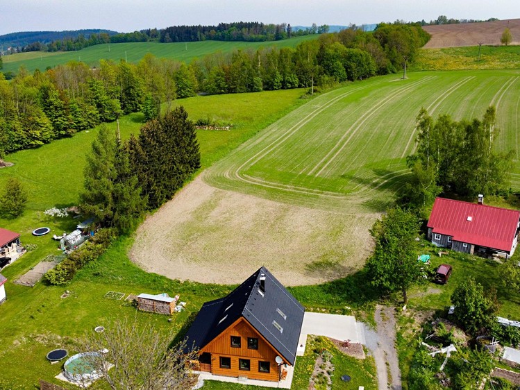 Prodej stavebního pozemku 1 453 m² - foto 1