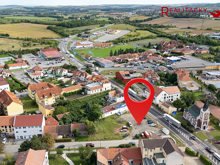 Prodej stavebního pozemku 1 524 m² - foto 1
