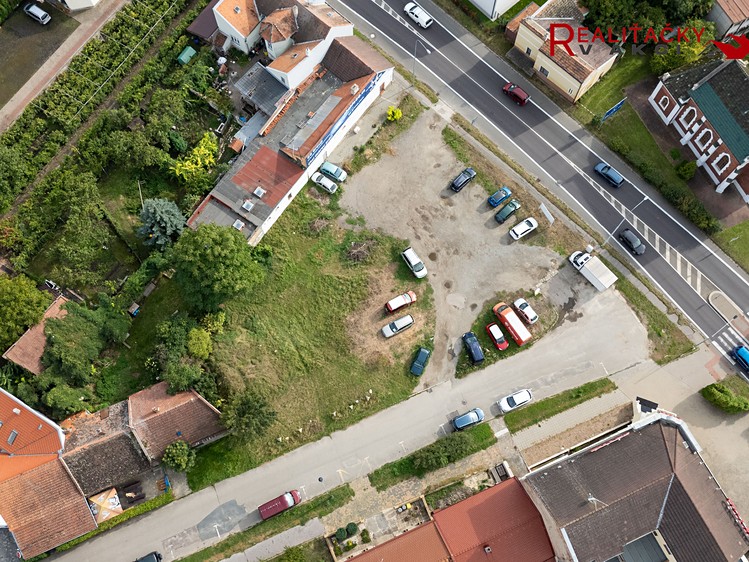 Prodej stavebního pozemku 1 524 m² - foto 2