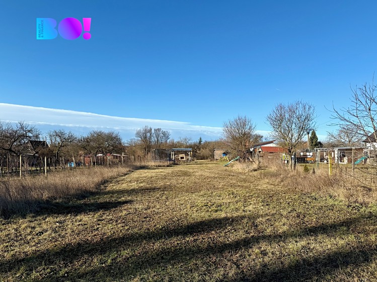 Prodej stavebního pozemku 1 809 m² - foto 1