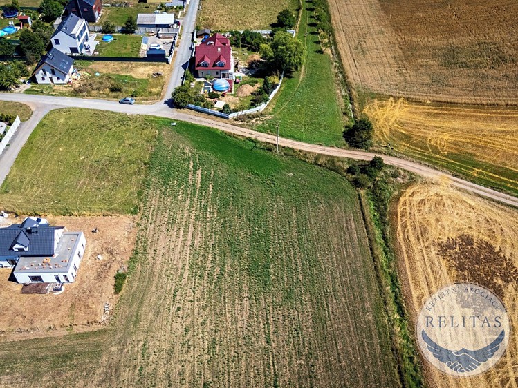 Prodej  stavebního pozemku 2 551 m² - foto 4