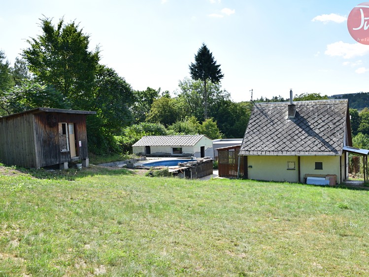 Prodej stavebního pozemku 1 028 m² - foto 1
