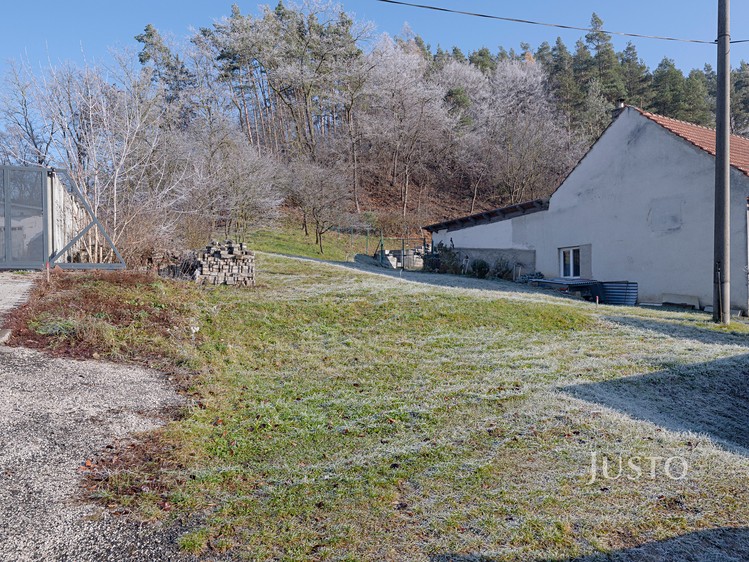 Prodej stavebního pozemku 534 m² - foto 6