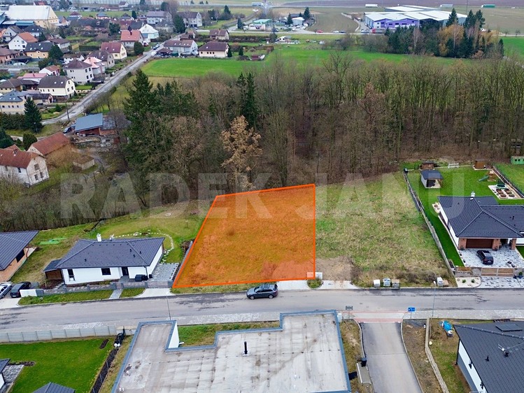 Prodej  stavebního pozemku 1 186 m² - foto 4