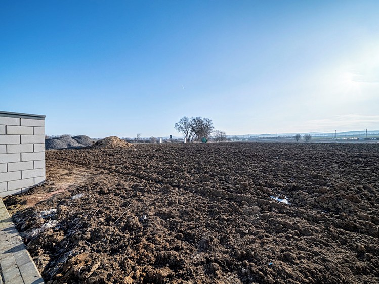 Prodej stavebního pozemku 1 088 m² - foto 2