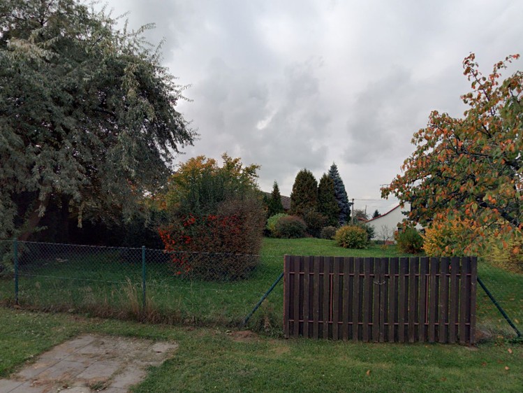 Prodej stavebního pozemku 610 m² - foto 2
