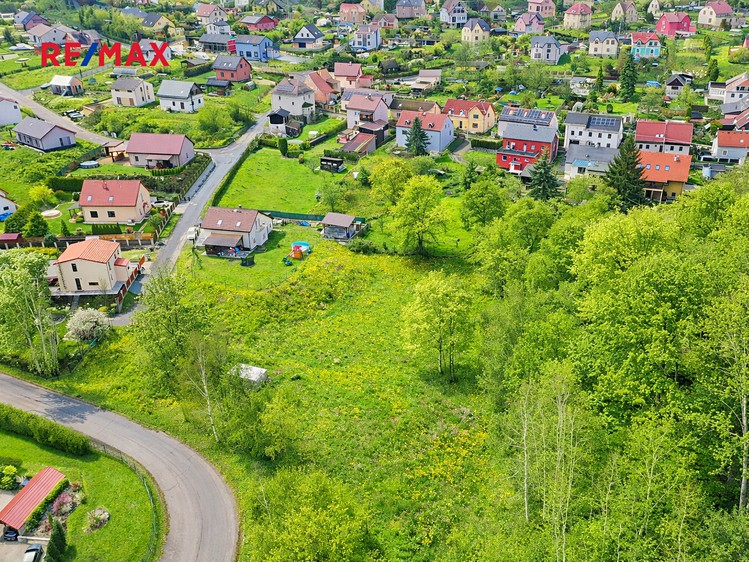Prodej stavebního pozemku 1 165 m² - foto 3