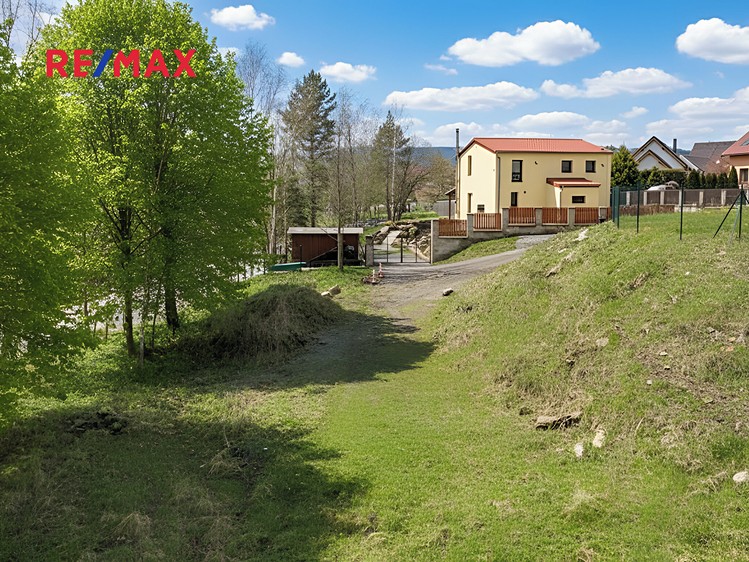 Prodej stavebního pozemku 1 165 m² - foto 8