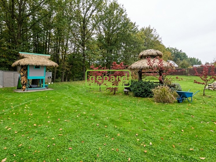 Prodej stavebního pozemku 730 m² - foto 1
