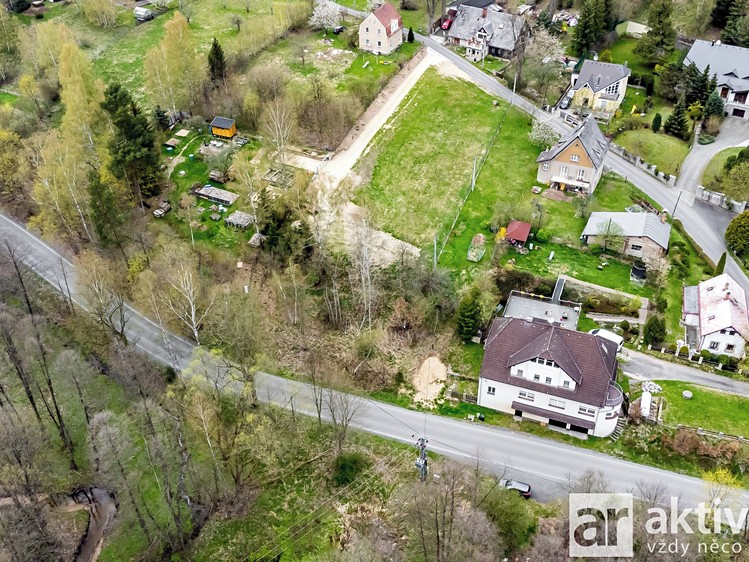 Prodej stavebního pozemku 807 m² - foto 4