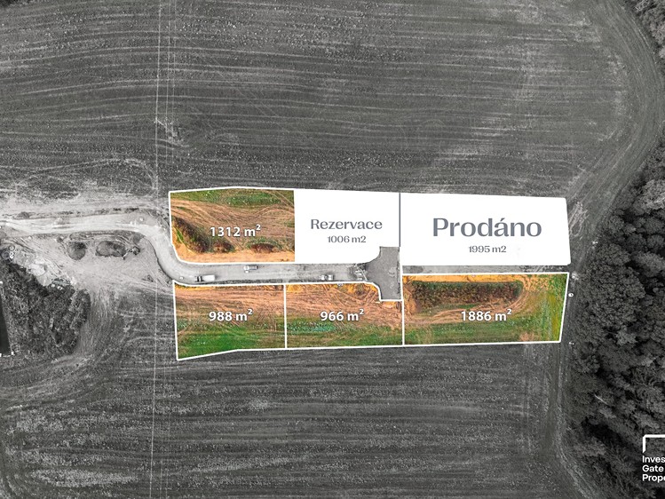 Prodej stavebního pozemku 1 312 m² - foto 1