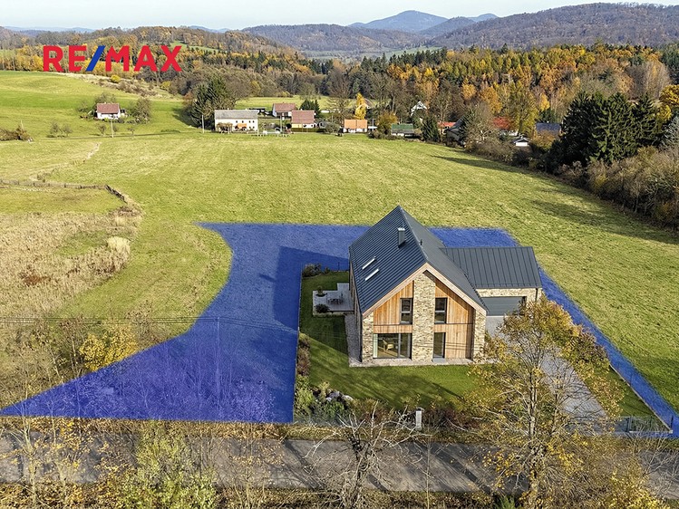 Prodej stavebního pozemku 2 341 m² - foto 1
