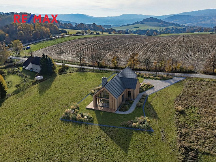 Prodej stavebního pozemku 2 341 m² - foto 5