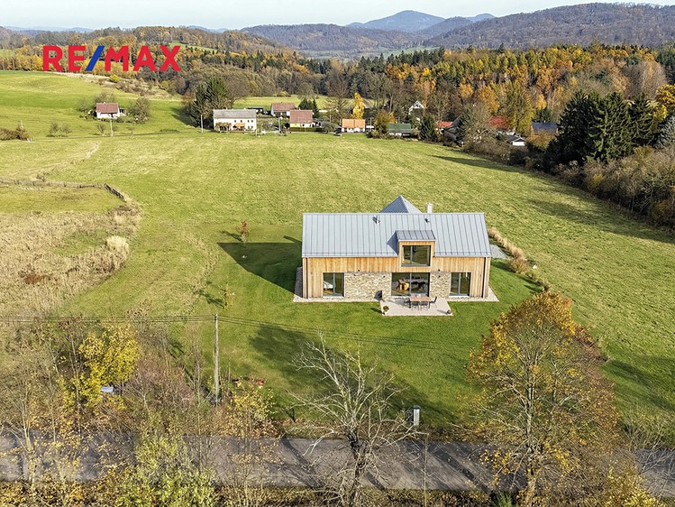 Prodej stavebního pozemku 2 341 m² - foto 8