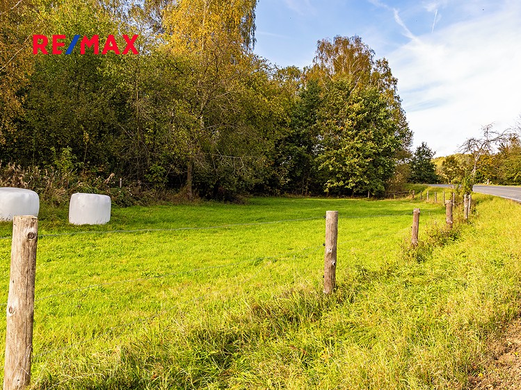 Prodej  stavebního pozemku 1 135 m² - foto 3
