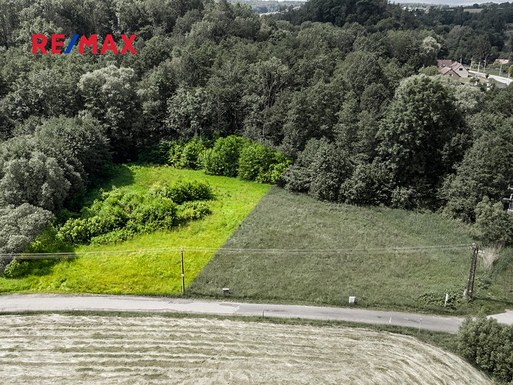 Prodej stavebního pozemku 2 529 m² - foto 3