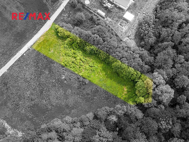 Prodej stavebního pozemku 2 529 m² - foto 1