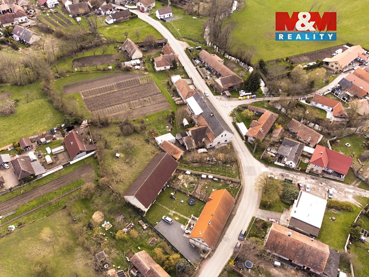 Prodej stavebního pozemku 1 565 m² - foto 2