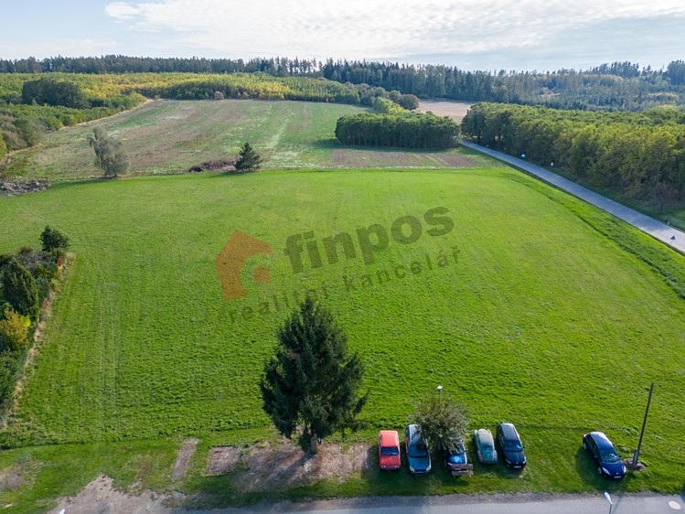 Prodej stavebního pozemku 967 m² - foto 2