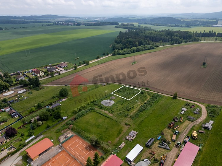 Prodej stavebního pozemku 990 m² - foto 5