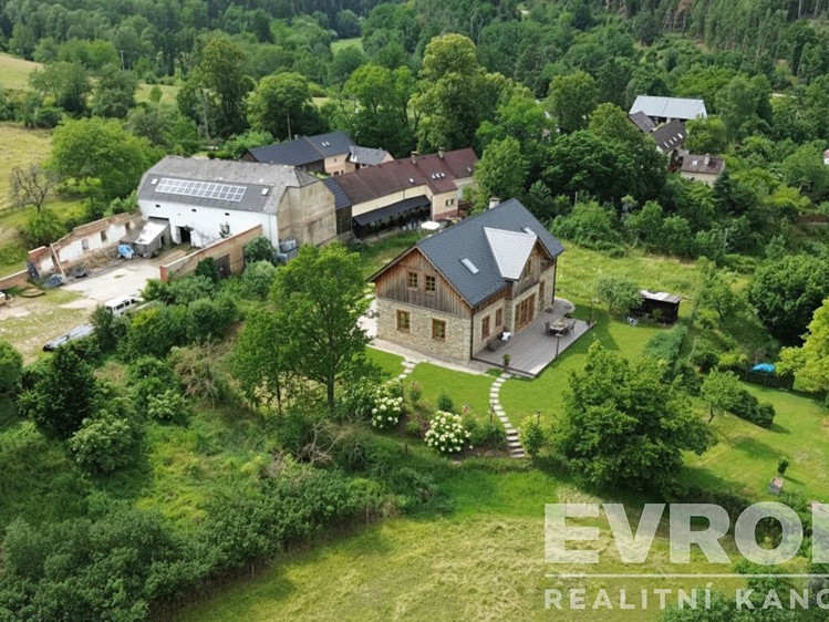 Prodej stavebního pozemku 2 093 m² - foto 2