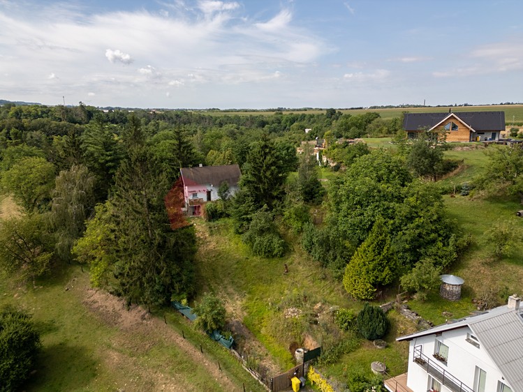 Prodej stavebního pozemku 1 684 m² - foto 2