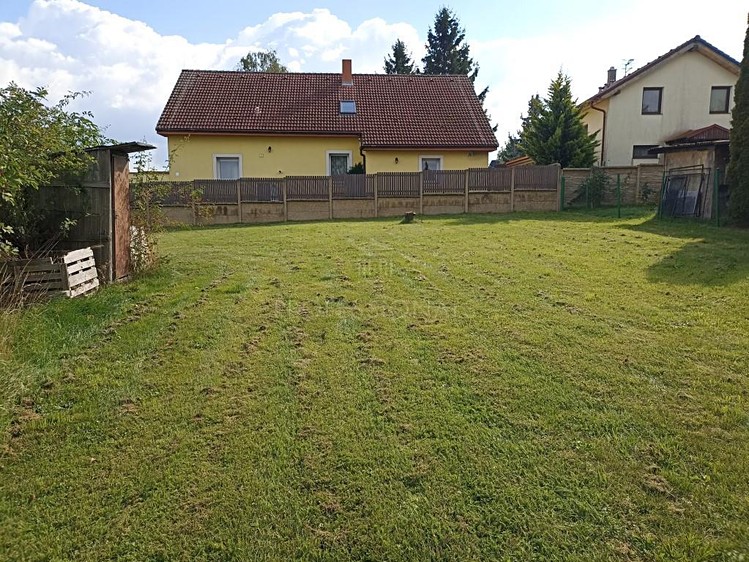 Prodej komerčního pozemku 1 016 m² - foto 3