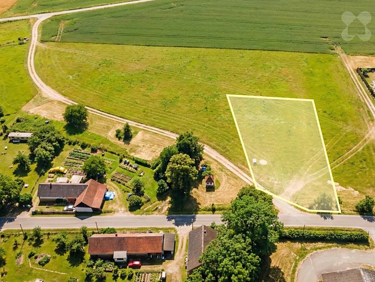 Prodej stavebního pozemku 3 200 m² - foto 7