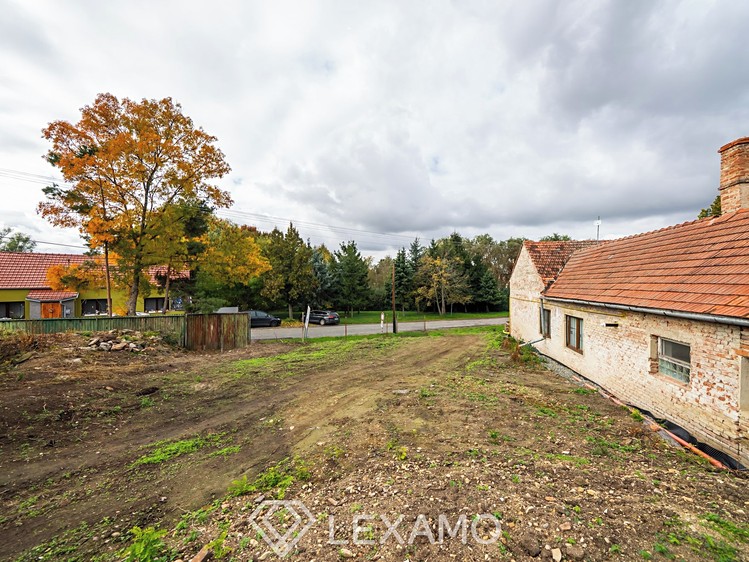 Prodej stavebního pozemku 1 165 m² - foto 5
