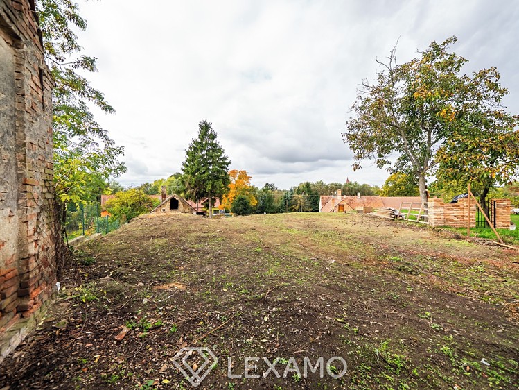 Prodej stavebního pozemku 1 165 m² - foto 6
