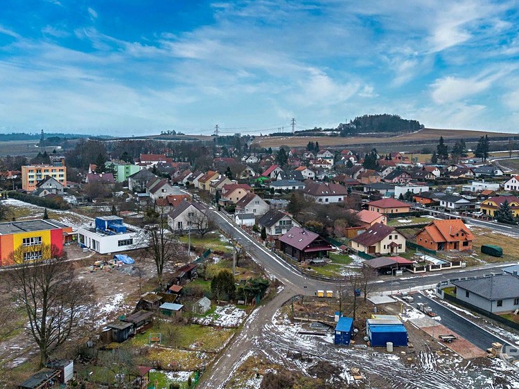 Prodej stavebního pozemku 1 200 m² - foto 6