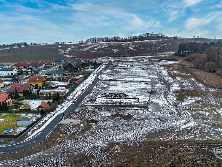 Prodej stavebního pozemku 1 200 m² - foto 8