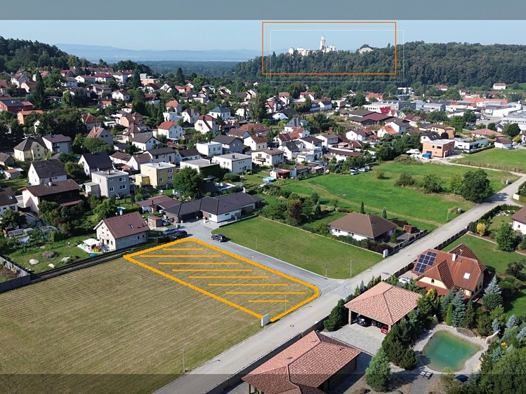 Prodej stavebního pozemku 904 m² - foto 1