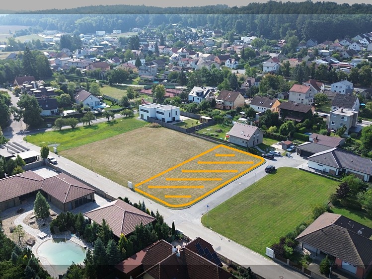 Prodej stavebního pozemku 904 m² - foto 6