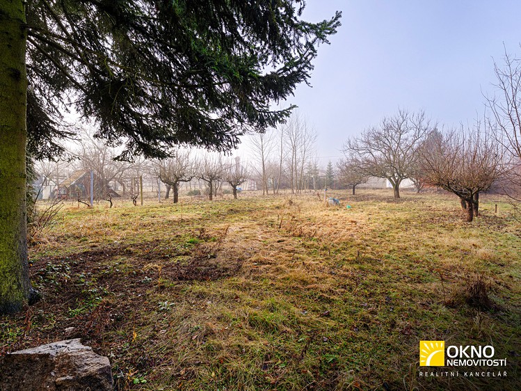Prodej  stavebního pozemku 855 m² - foto 8