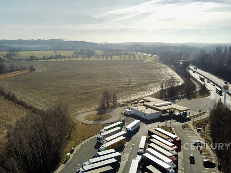 Prodej podílu 4/6 komerčního pozemku 14 661 m² - foto 7