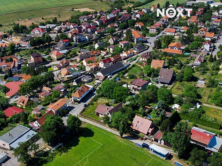 Prodej stavebního pozemku 870 m² - foto 3