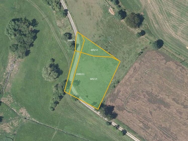Prodej pole 9 777 m² - foto 1
